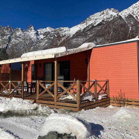 Camping RCN Belledonne Le Bourg-dʼOisans Eksteriør bilde