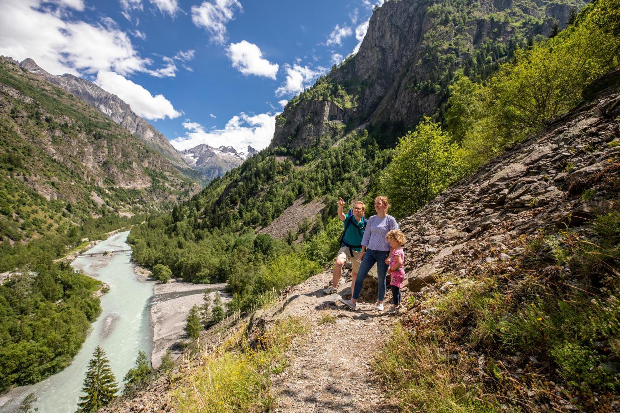 Camping RCN Belledonne Le Bourg-dʼOisans Eksteriør bilde