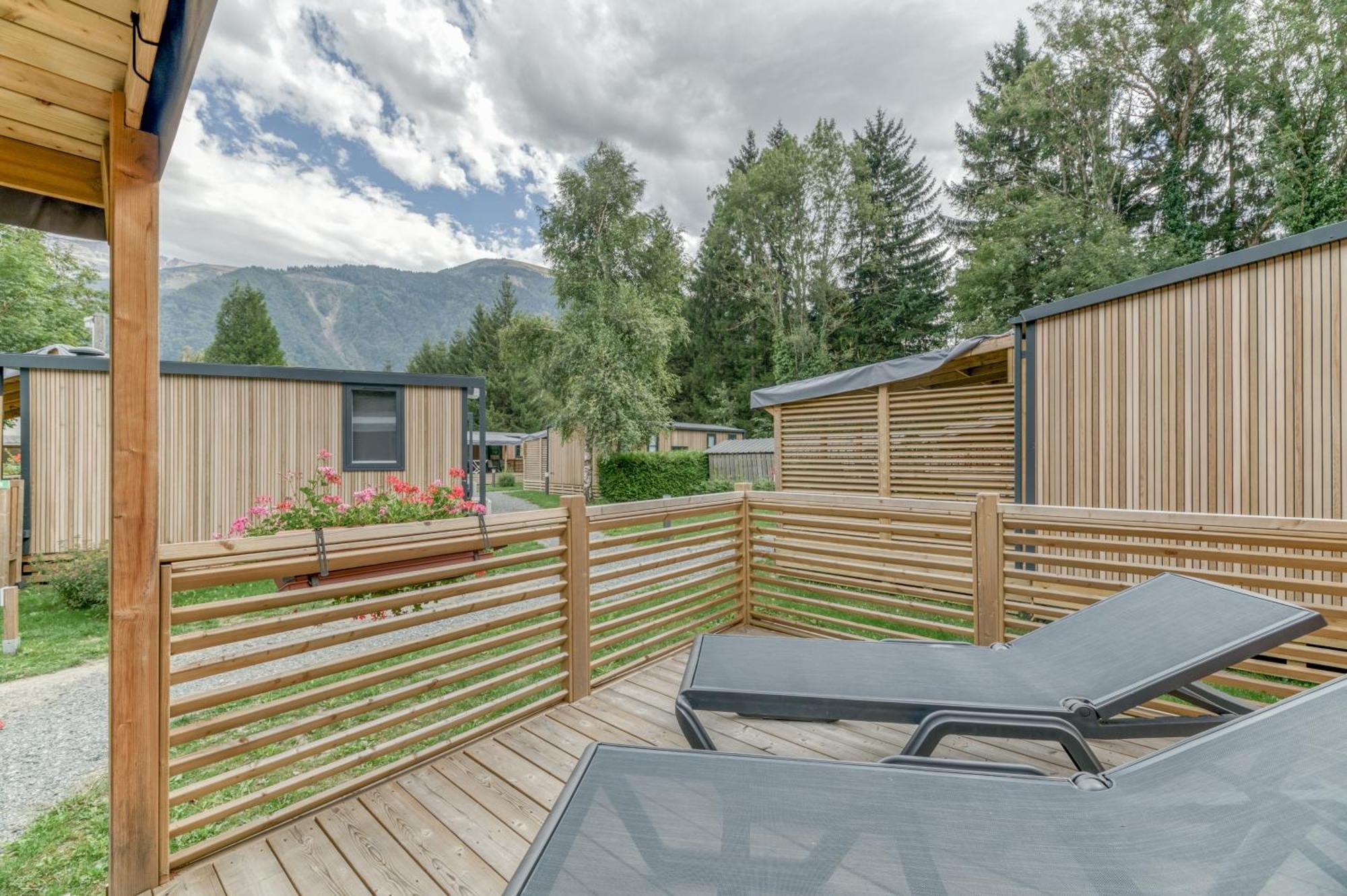 Camping RCN Belledonne Le Bourg-dʼOisans Eksteriør bilde