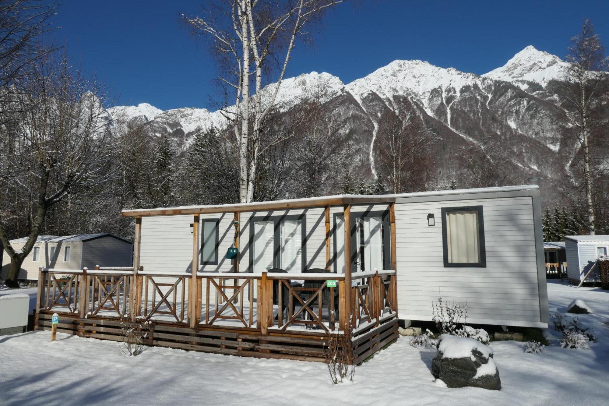 Camping RCN Belledonne Le Bourg-dʼOisans Eksteriør bilde