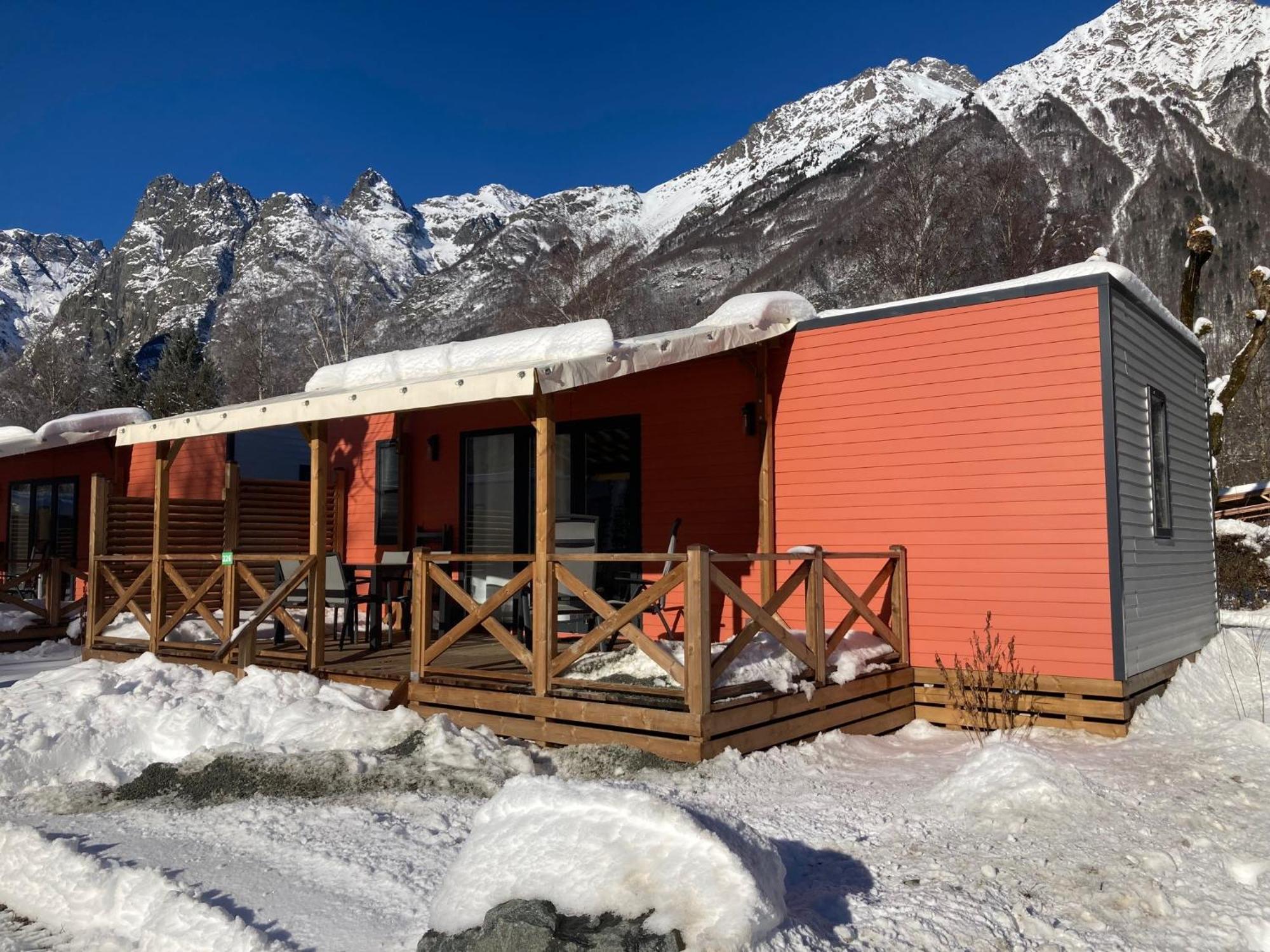 Camping RCN Belledonne Le Bourg-dʼOisans Eksteriør bilde